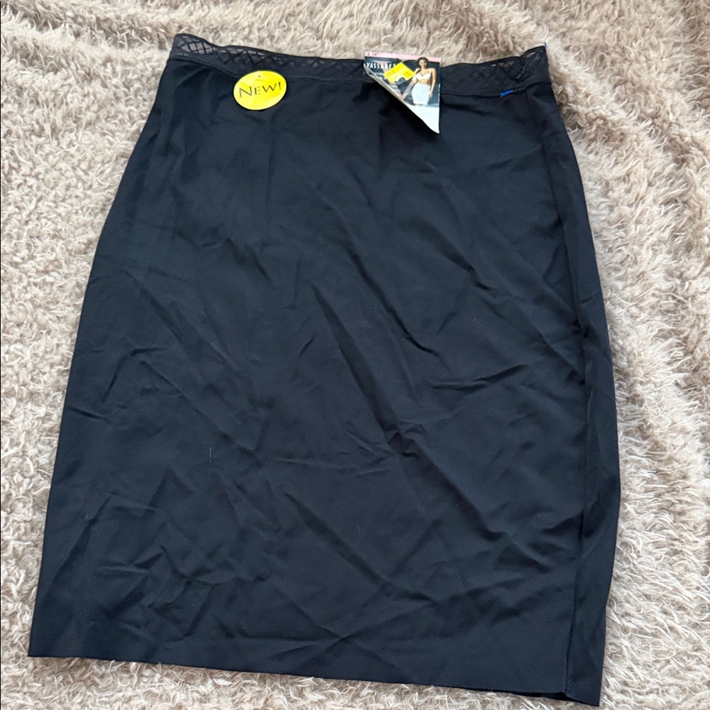 vassarette Black Pencil Skirt with Lace Waist Trim